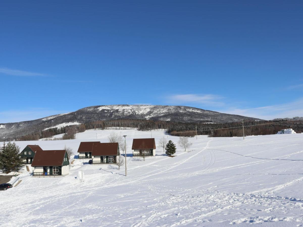 Holiday Home Holiday Hill 67 By Interhome Cista  エクステリア 写真