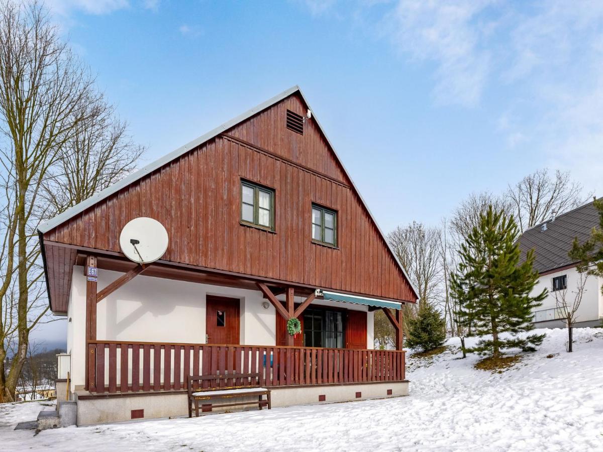 Holiday Home Holiday Hill 67 By Interhome Cista  エクステリア 写真