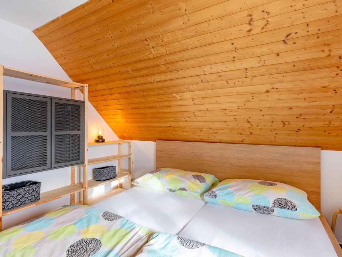 Holiday Home Holiday Hill 67 By Interhome Cista  エクステリア 写真
